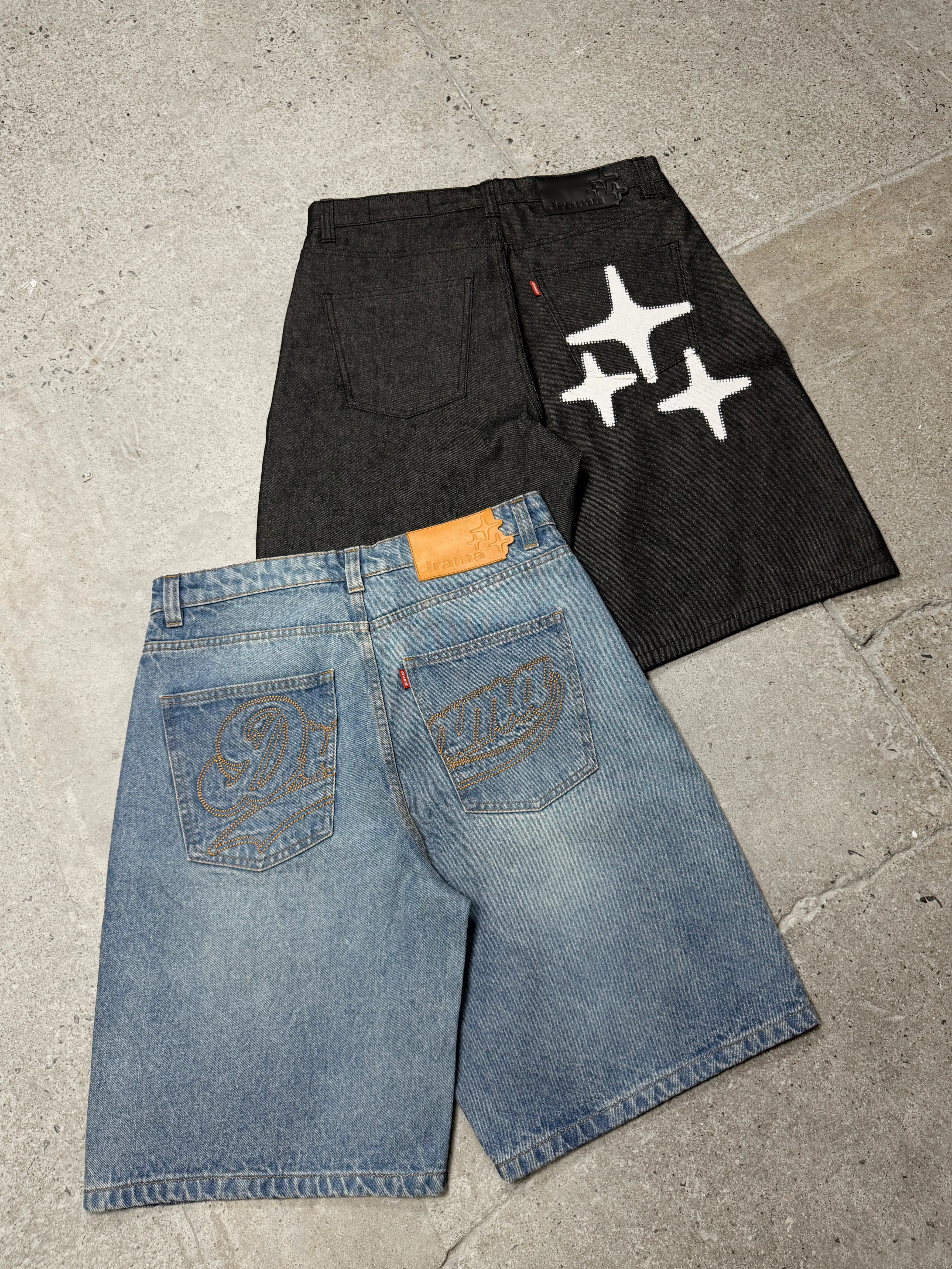 STITCH SCRIPT JUMBO JORTS (LIGHT BLUE WASH) - Image 3