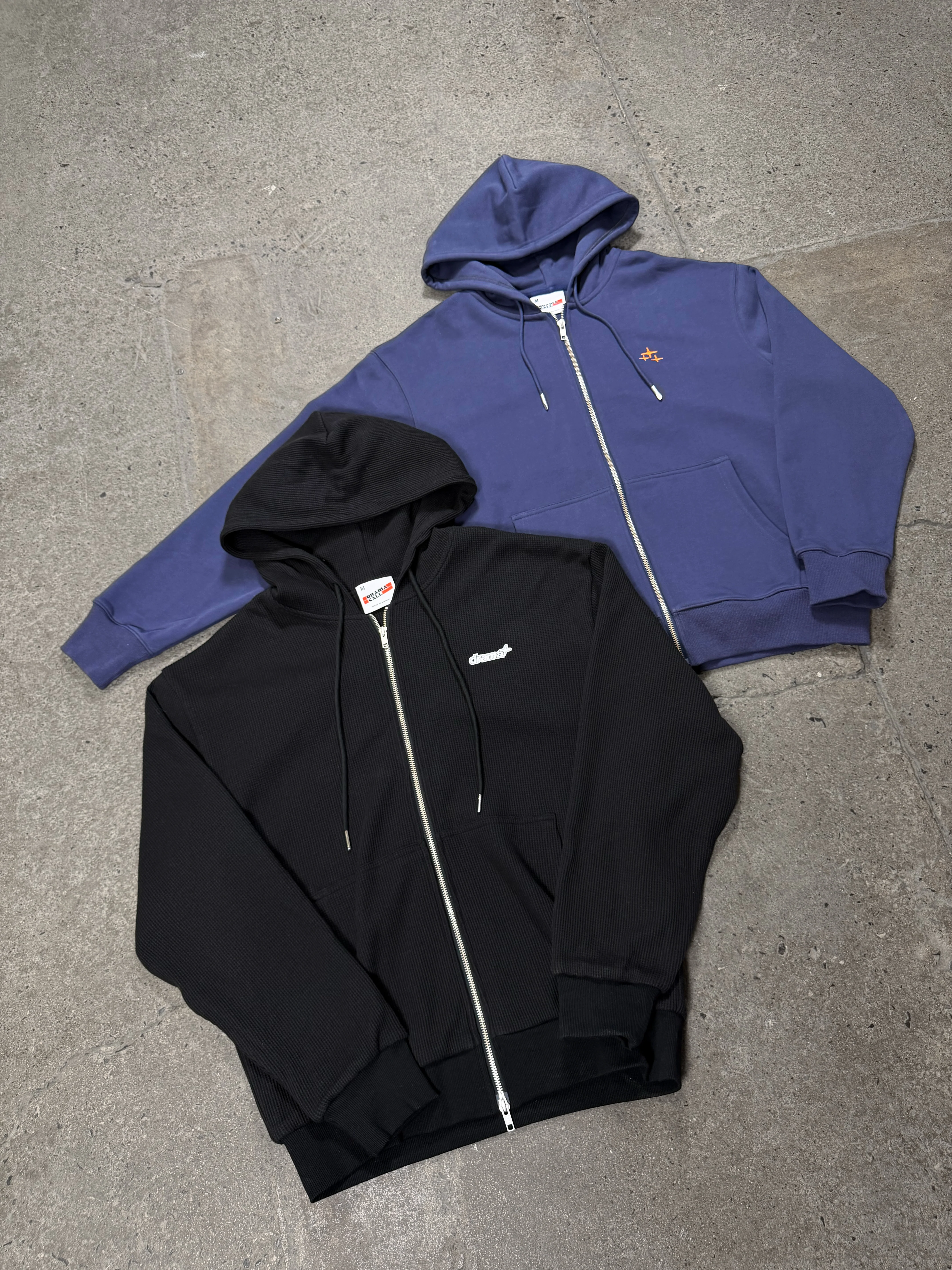 BLACK WAFFLE ZIP UP HOOD - Image 4